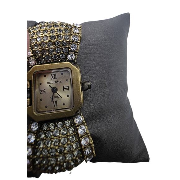 Heidi Daus Crystal Deco Bow Hidden Watch/Bracelet - Leather Band - New Battery - Picture 6 of 12